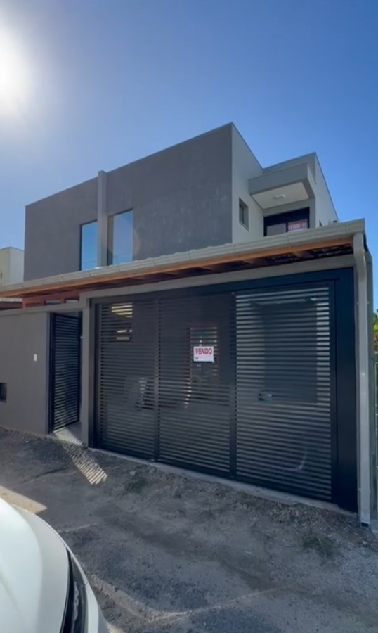 Sobrado Geminado Alto Padro para Venda, em Florianpolis, bairro Ingleses do Rio Vermelho, 2 dormitrios, 3 banheiros, 2 sutes, 1 vaga