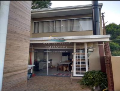 Sobrado para Venda, em , bairro Ingleses do Rio Vermelho, 2 dormitrios, 1 banheiro, 1 vaga
